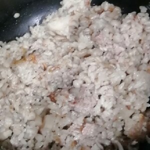 豚肉ときのこの炊き込みごはん